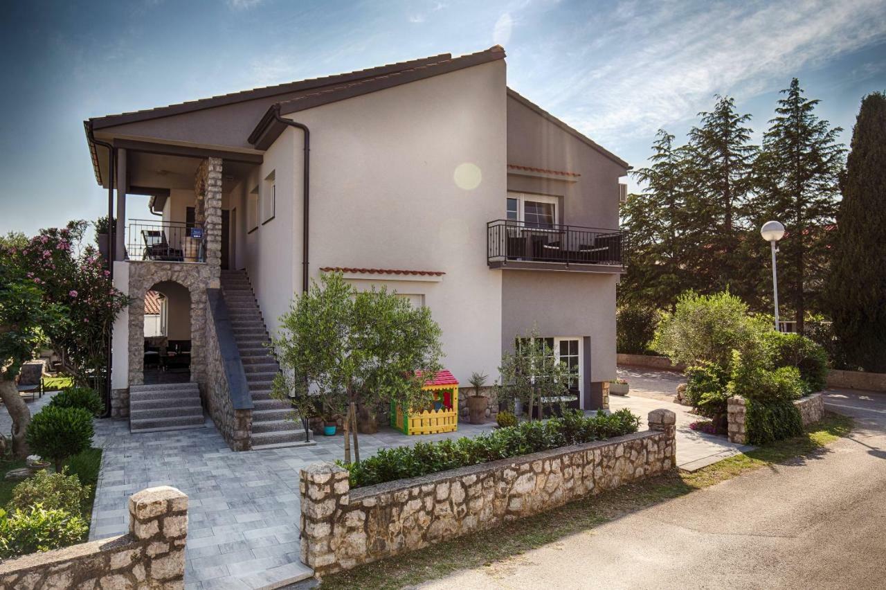 Vilaveja Krk Town Exterior photo
